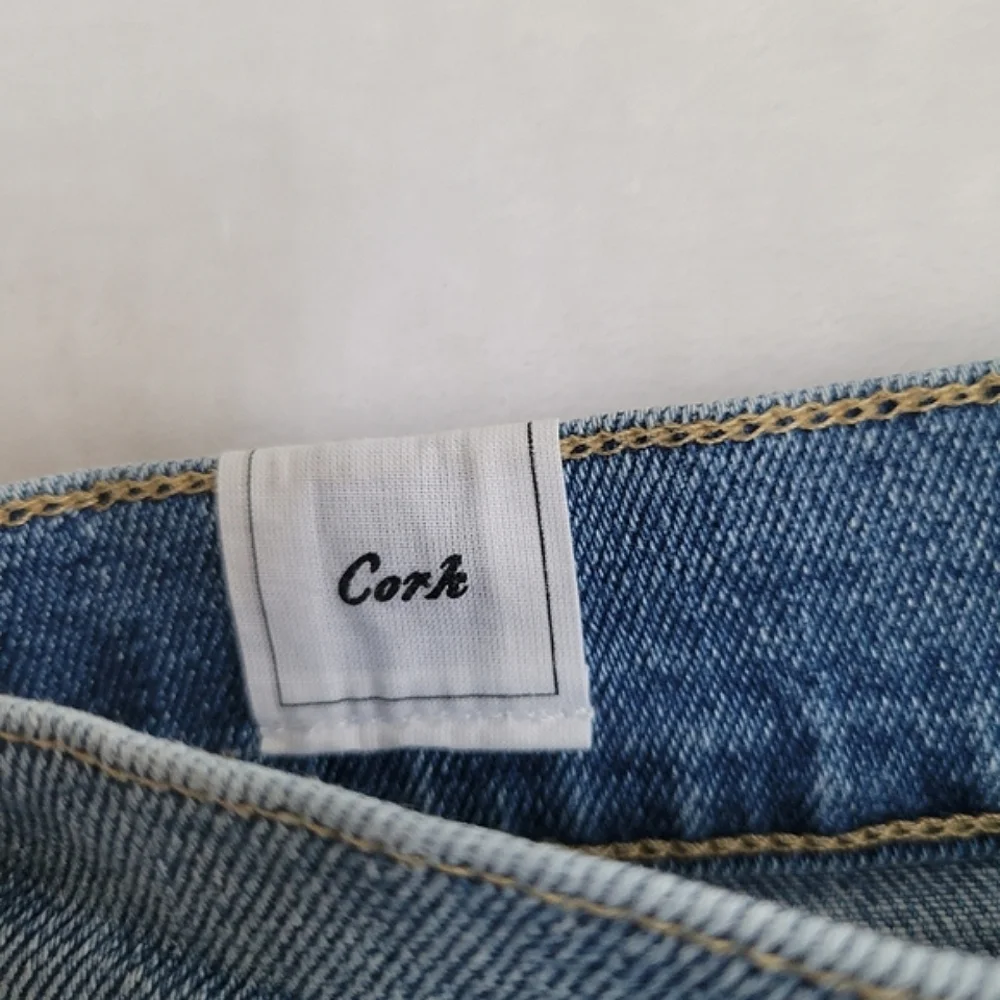 Frank & Eileen Cork‎ Jeans Size 26 Blue Straight Crop Raw Hem Denim